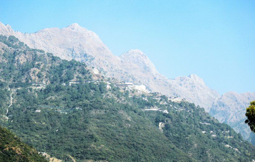 Vaishno Devi/ Shiv Khodi/ Patnitop – 5-Day Exciting Tour Package